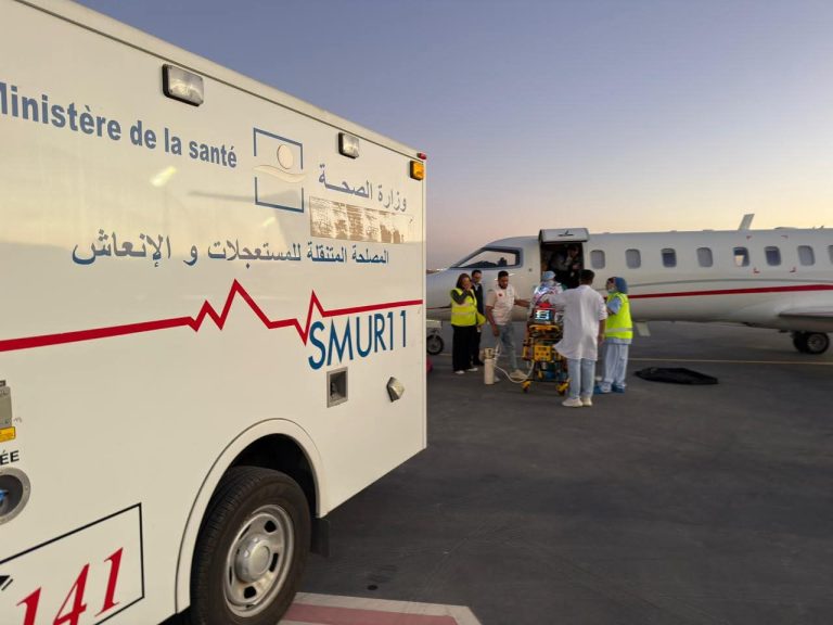 وزارة الصحة و الحماية الاجتماعية تؤمن نقلا جويا استعجاليا لرضيع حديث الولادة في وضعية حرجة