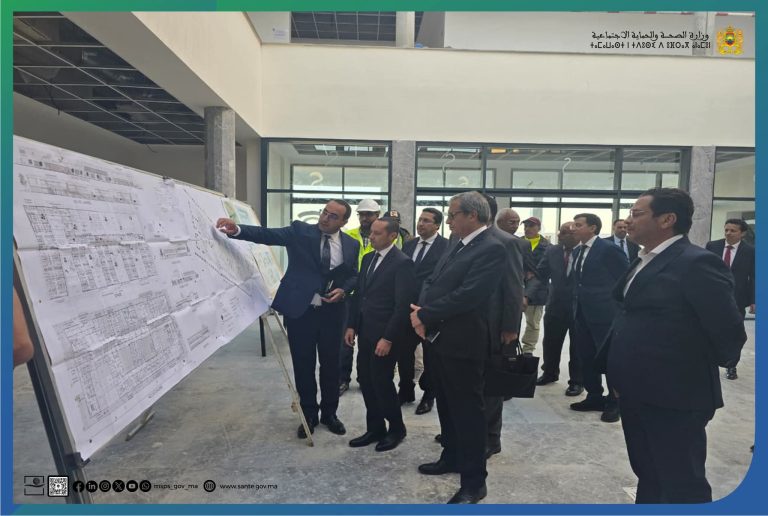 وزير الصحة يتفقد مشاريع صحية كبرى قيد الإنجاز بالداخلة لتعزيز العرض الصحي بالجهة