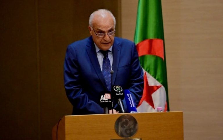 الجزائر بين “خطاب الوساطة” وضغط التحولات الإقليمية: قراءة في تكتيك جديد لنزاع الصحراء