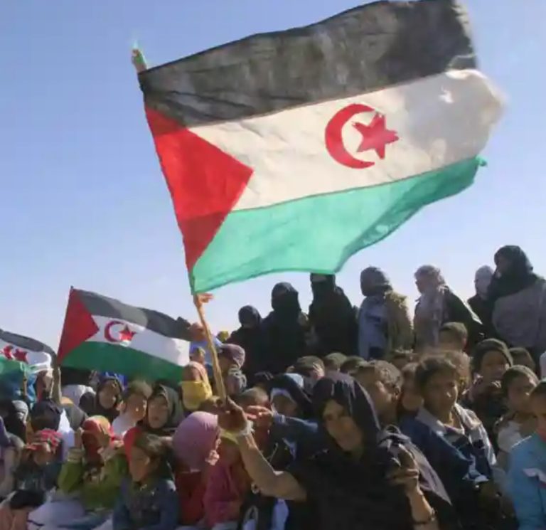 تقارير حقوقية تكشف ممارسات عبودية مستمرة داخل مخيمات تندوف وتحمّل الجزائر مسؤولية التفريط