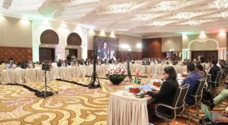 محاولات الجزائر لإحياء دور الاتحاد الإفريقي في ملف الصحراء تسقط أمام الإجماع على المسار الأممي
