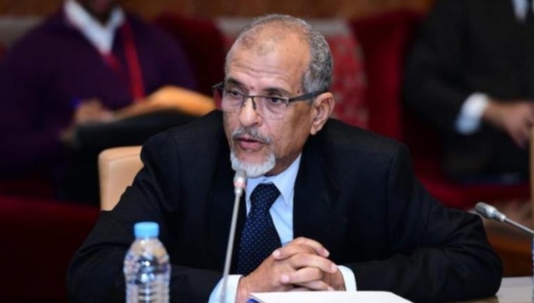 العيون. «التهميش» يدفع آل الجماني إلى مغادرة «تراكتور البام»… وهذه وجهتهم الحزبية