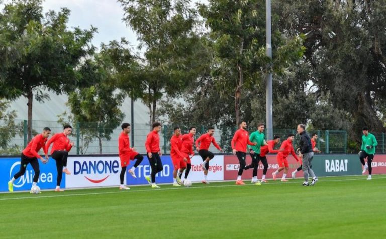 لاعبو المنتخب المغربي يؤكدون العزم على التتويج باللقب القاري الثاني