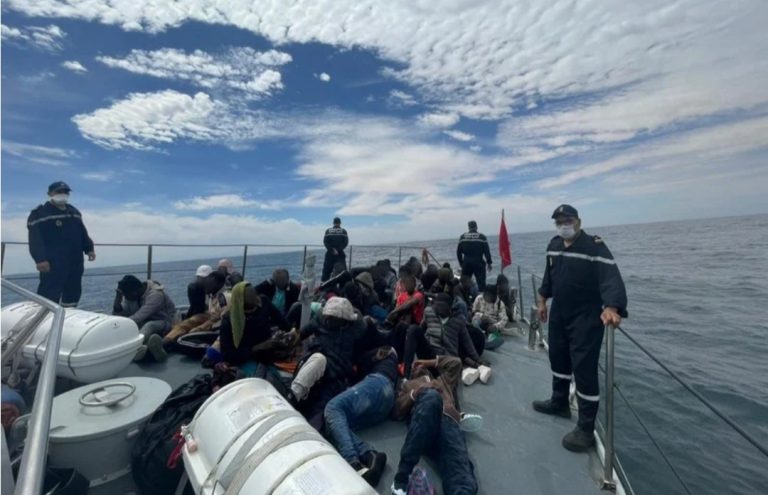 المغرب يقلص تدفقات الهجرة واللجوء .. والجزائر تشهد موجات رحيل متزايدة
