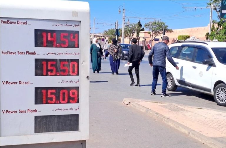 مهنيو النقل الطرقي يطالبون بانتظام صرف الدعم وإصلاح منظومة المحروقات