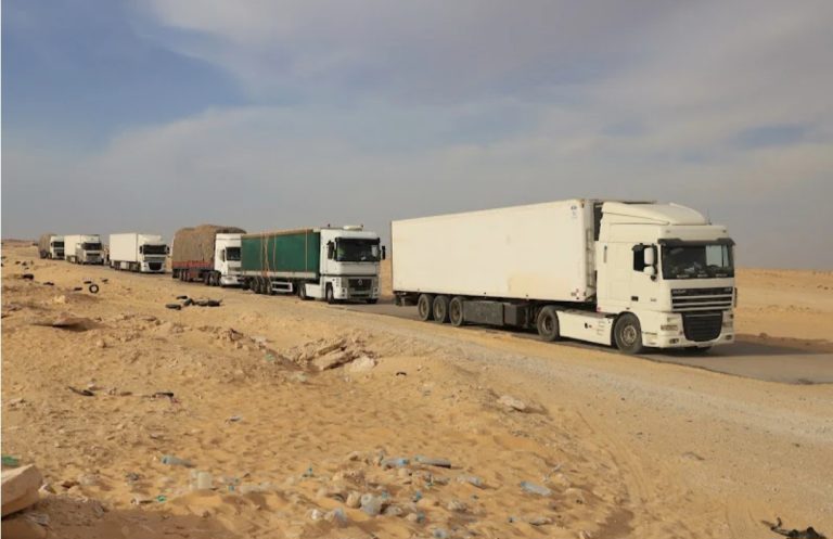 مهنيون يطالبون بتأمين عسكري لإنقاذ سائقين مغاربة عالقين داخل مالي