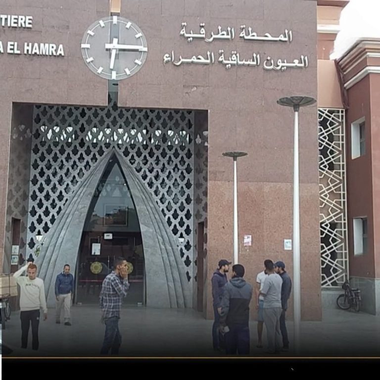طلبة العيون بالكلية متعددة التخصصات بالسمارة يطالبون بحلول عاجلة لأزمة النقل وفتح خطوط إضافية
