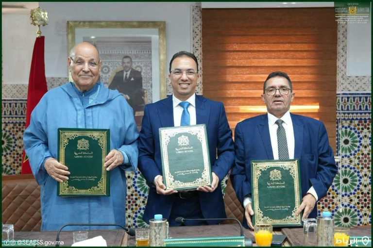 توقيع اتفاقية لتجهيز 200 محل جديد لفائدة الصناع التقليديين بالسوق النموذجي الكبير بمدينة العيون