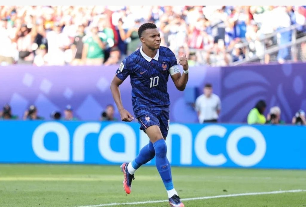 بعد إقصاء باراغواي.. فرنسا تضرب موعدا ناريا مع المغرب في بوسطن