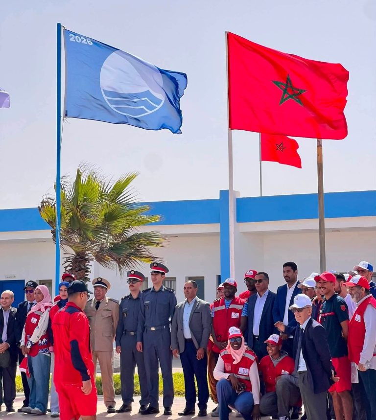 للسنة الـ19 على التوالي.. شاطئ فم الواد يتوج بـ«اللواء الأزرق» برسم صيف 2026