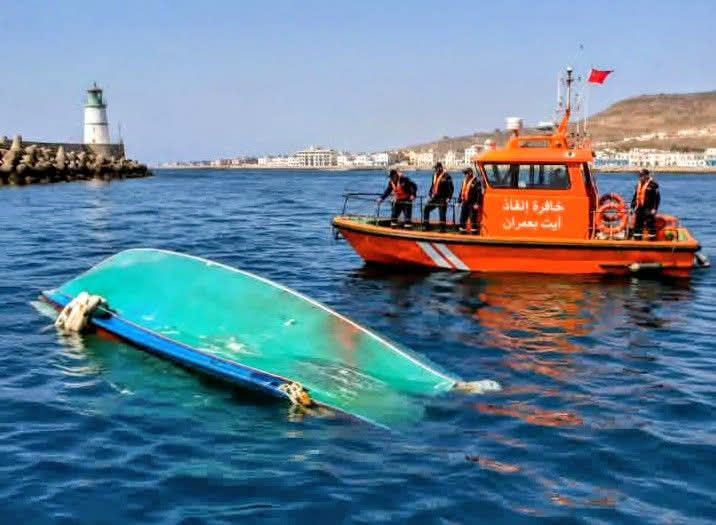 غرق قارب للصيد التقليدي بمدخل ميناء سيدي إفني بسبب حمولة زائدة من الإسقمري