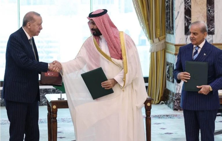 هل يؤدي “اتفاق مكة” إلى تغيير الحسابات المغربية بالمنظومة الخليجية؟