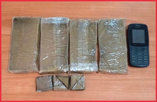 توقيف مطلوب للعدالة بالعيون مبحوث عنه في 44 مذكرة وطنية وحجز أسلحة ومعدات