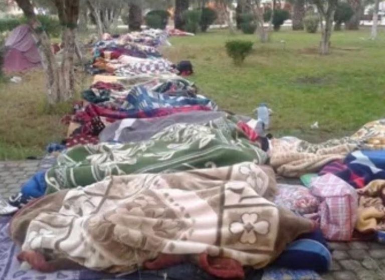 أزمة السكن الجامعي تتفاقم.. غلاء الكراء والوسطاء يثقلان كاهل الطلبة المغاربة