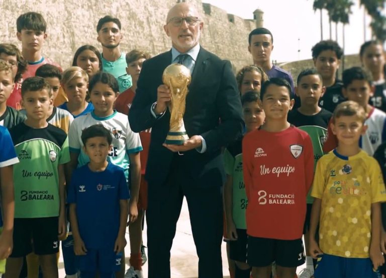 الاتحاد الإسباني يوظف المنتخب في رسائل سياسية من سبتة