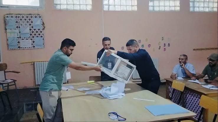 وزير الداخلية يحذر رؤساء مكاتب التصويت: الحبس والغرامة لمن يمتنع عن تسليم نسخ المحاضر